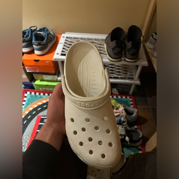 Crocs - Picture 4 of 7